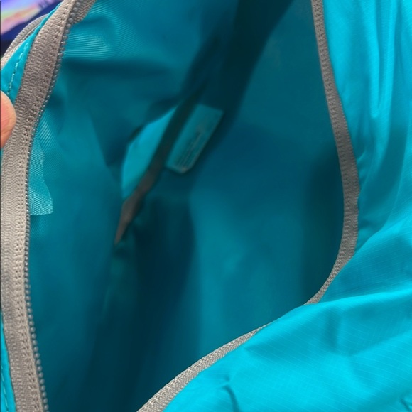 Eddie Bauer Teal Sling Shoulder Bag Backpack Crossbody Bag Multiple Compartments - Picture 8 of 13